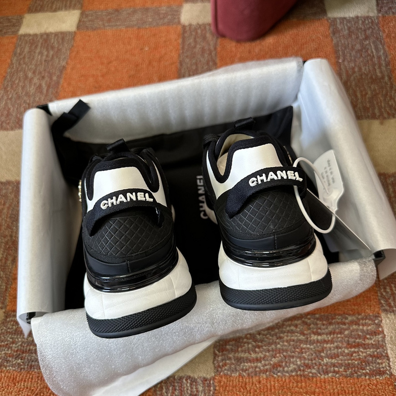 Chanel Sneaker