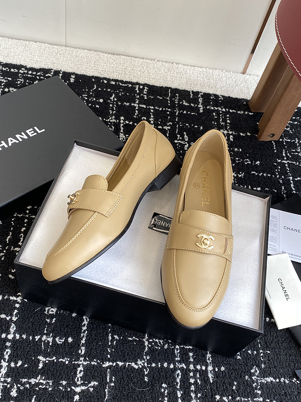 Chanel  Leather CC Logo Loafers