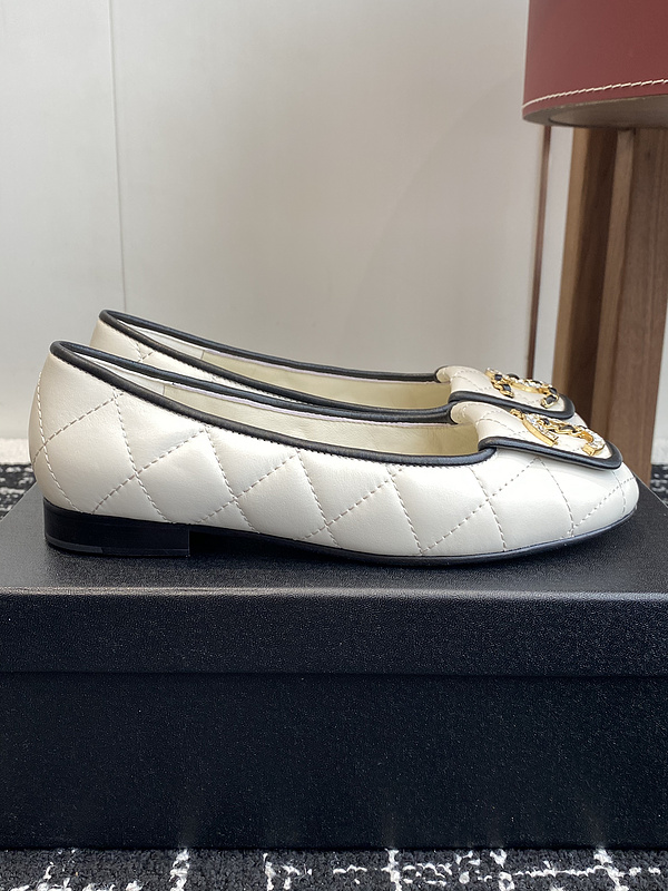 Chanel  Leather CC Logo Loafers