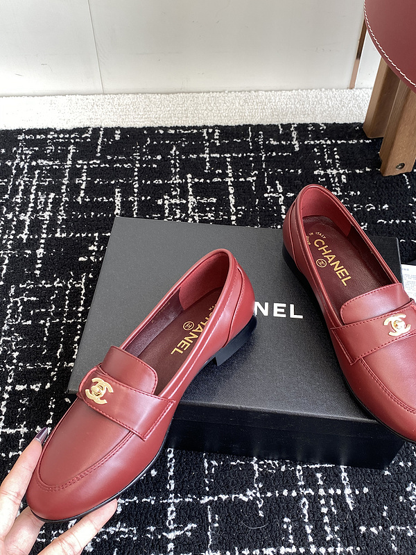 Chanel  Leather CC Logo Loafers