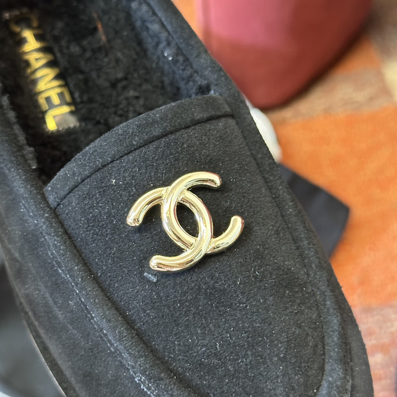 Chanel  Suede  loafers