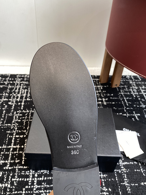 Chanel  Leather CC Logo Loafers