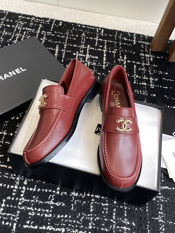 Chanel  Leather CC Logo Loafers