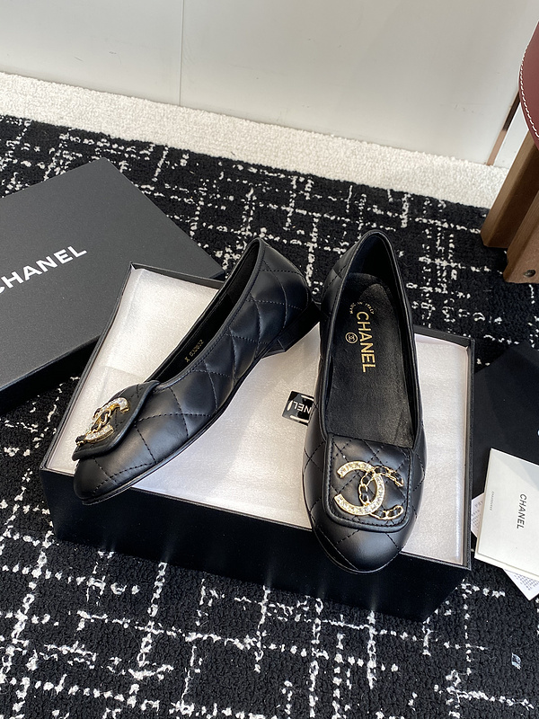 Chanel  Leather CC Logo Loafers
