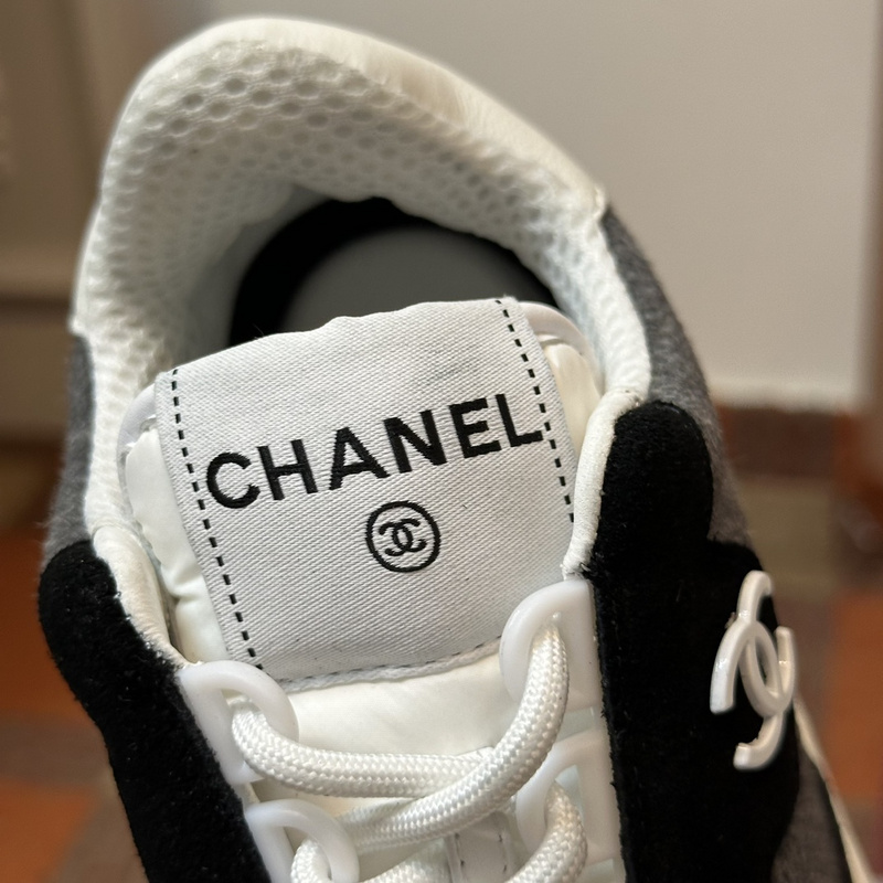 Chanel Sneaker