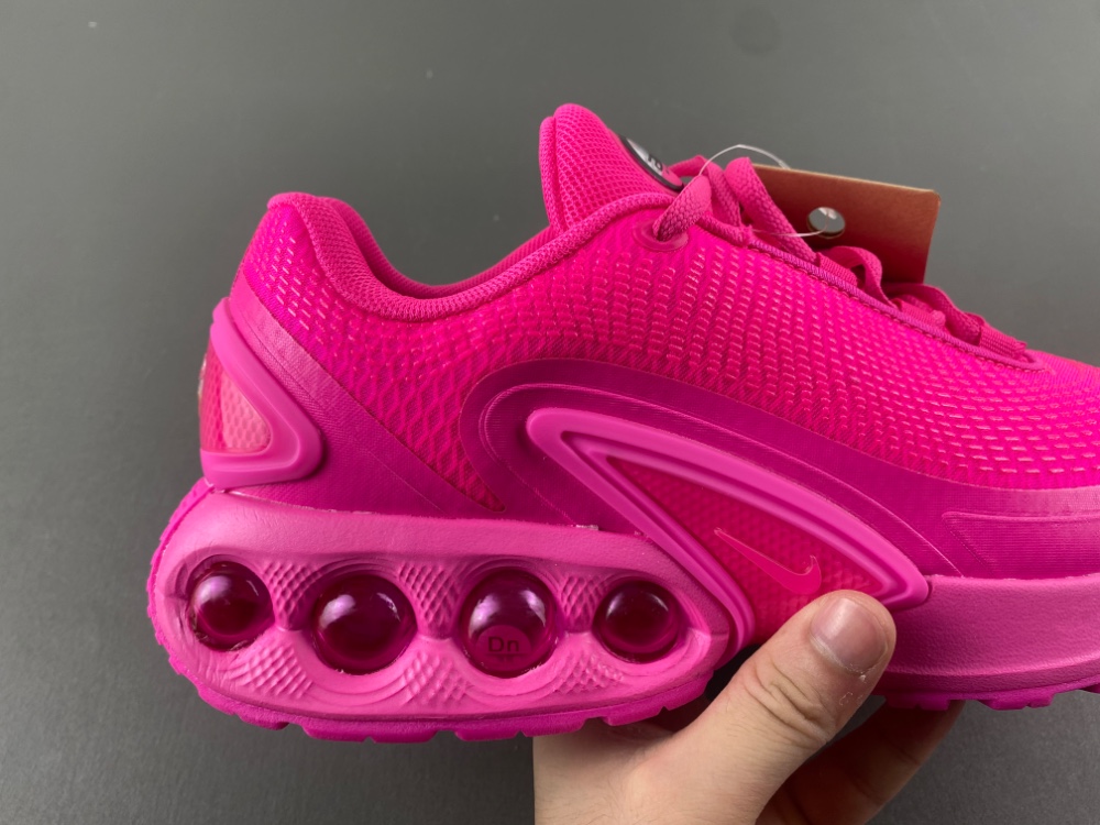 Nike Air Max DN 8