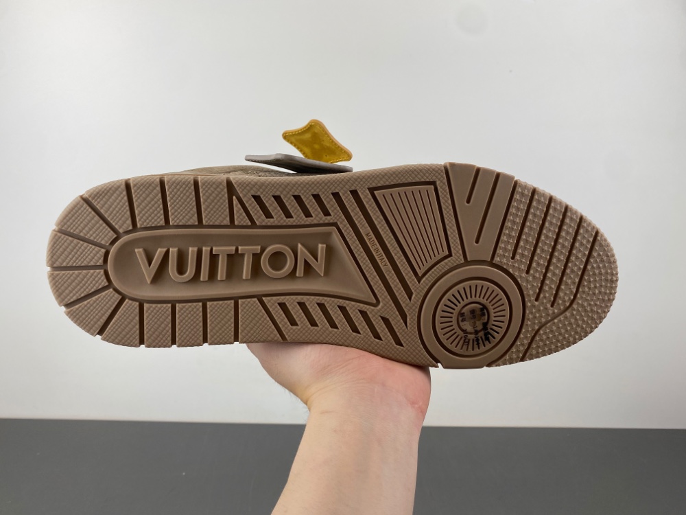 LV Trainer Sneaker