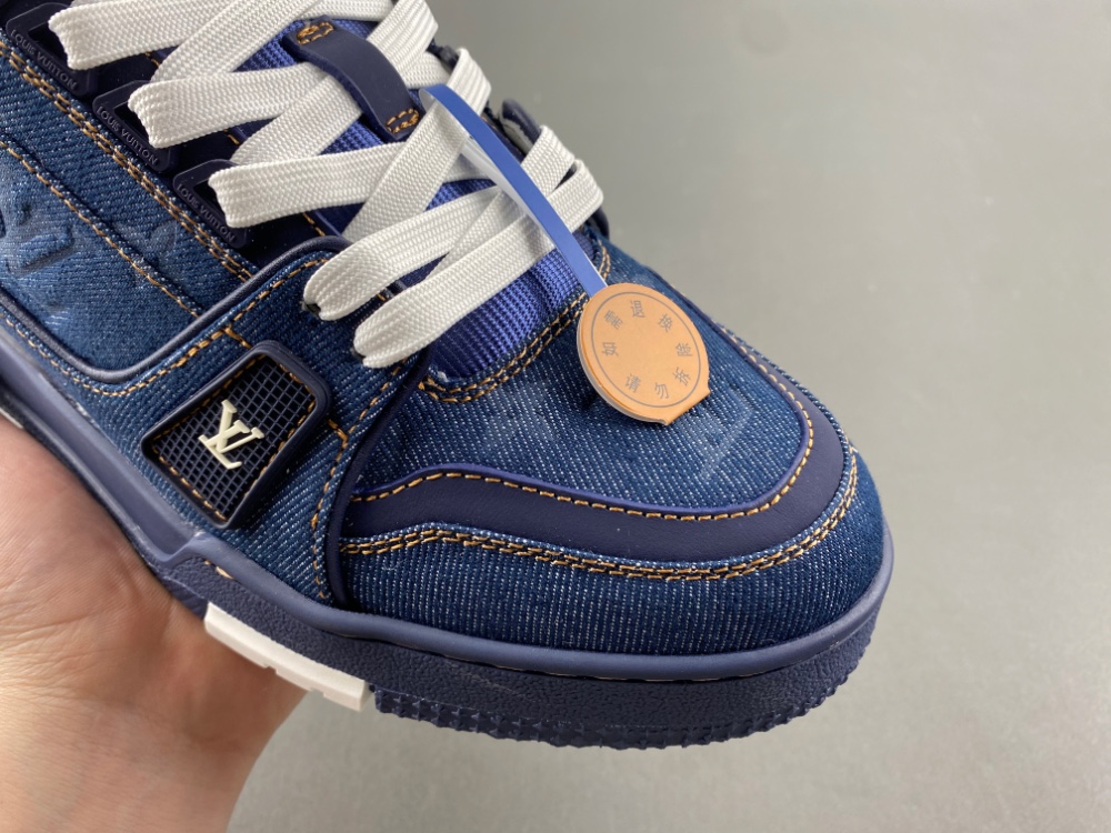 LV Trainer Sneaker
