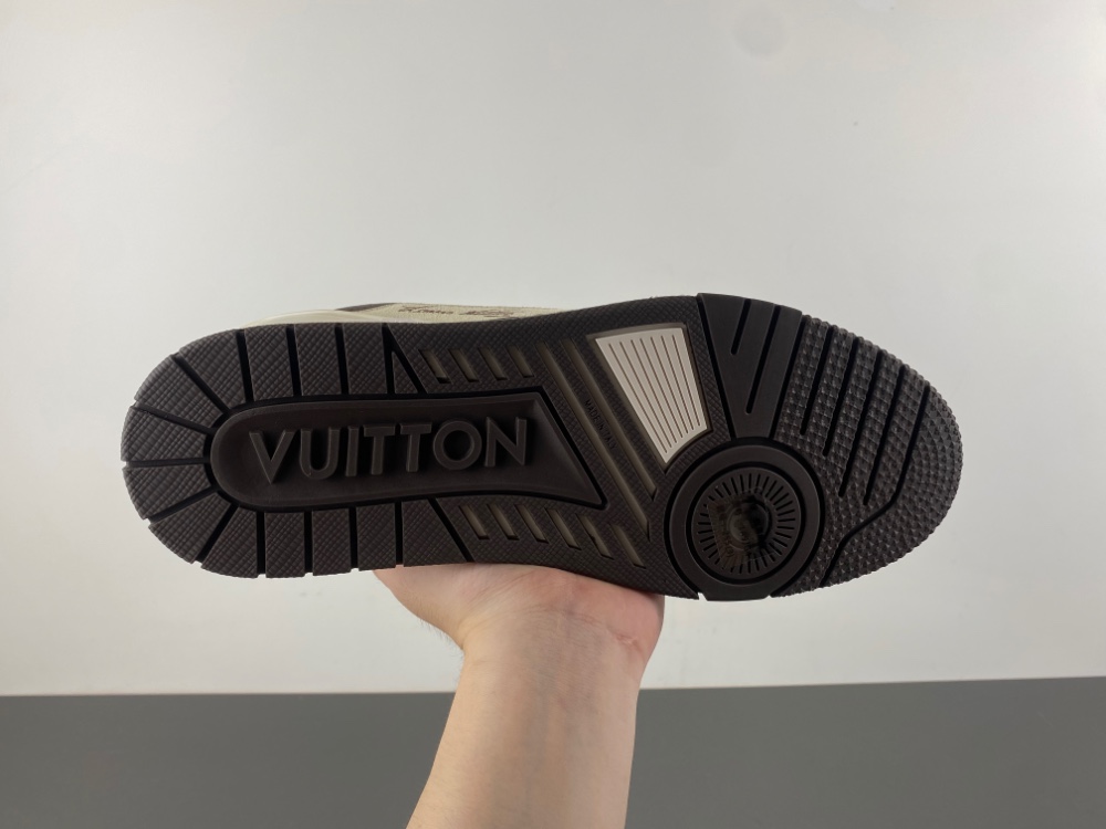 LV Trainer Sneaker