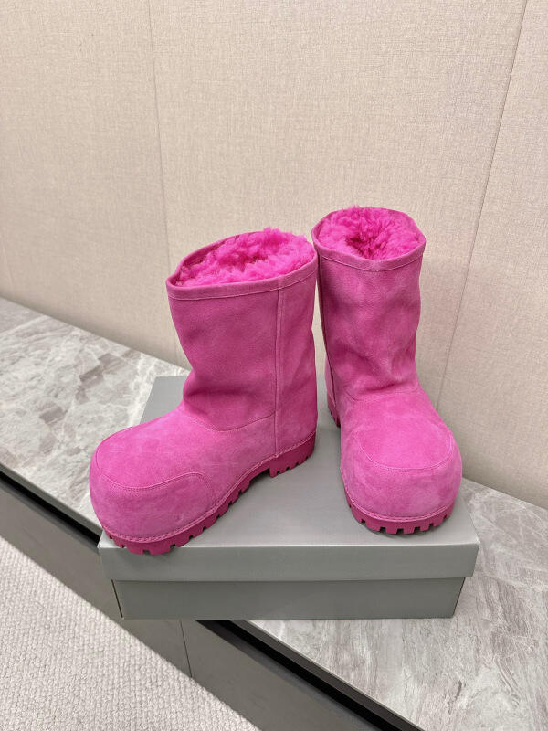 Balenciaga Winter Boots (Middle-Top)
