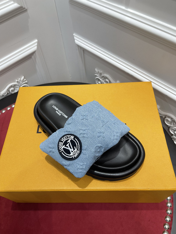 LV POOL PILLOW COMFORT MULE