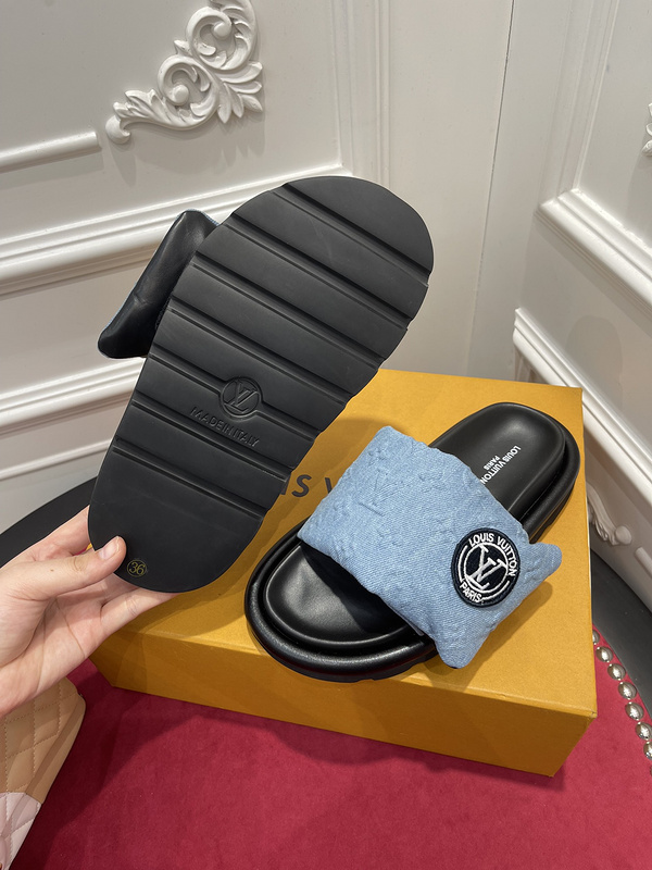 LV POOL PILLOW COMFORT MULE