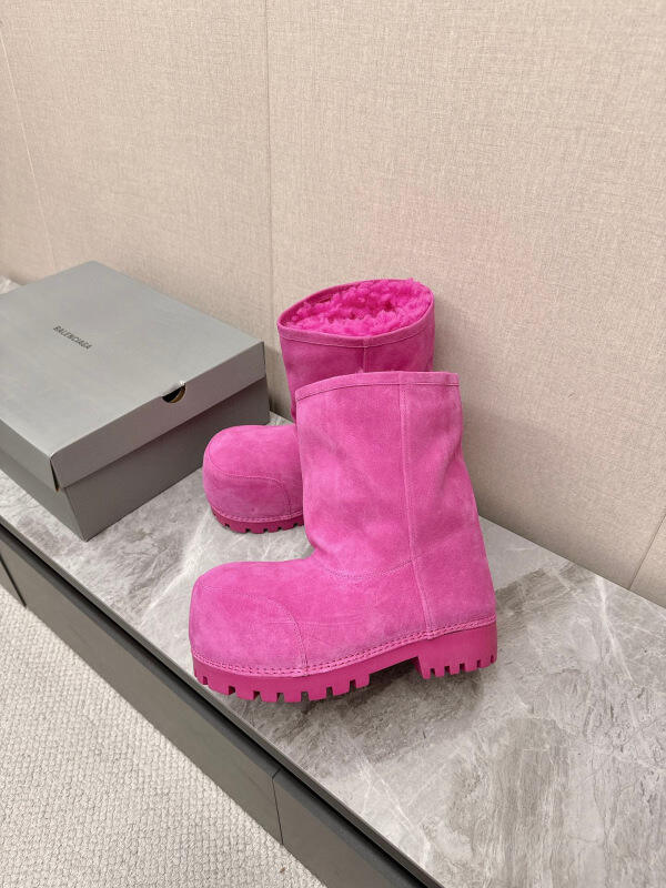 Balenciaga Winter Boots (Middle-Top)
