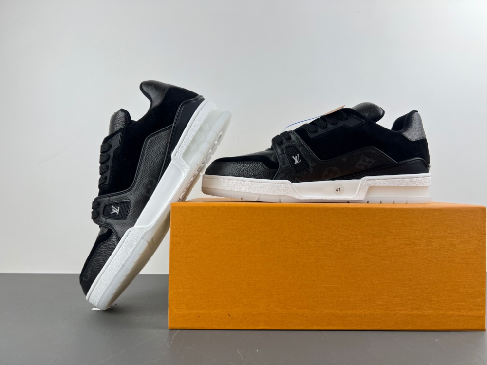 LV Trainer Sneaker