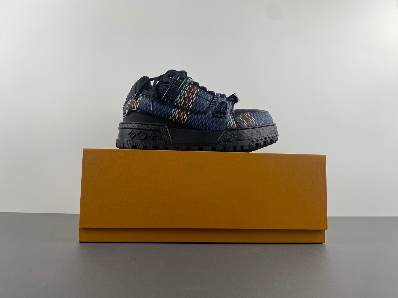 LV Trainer Maxi Sneaker