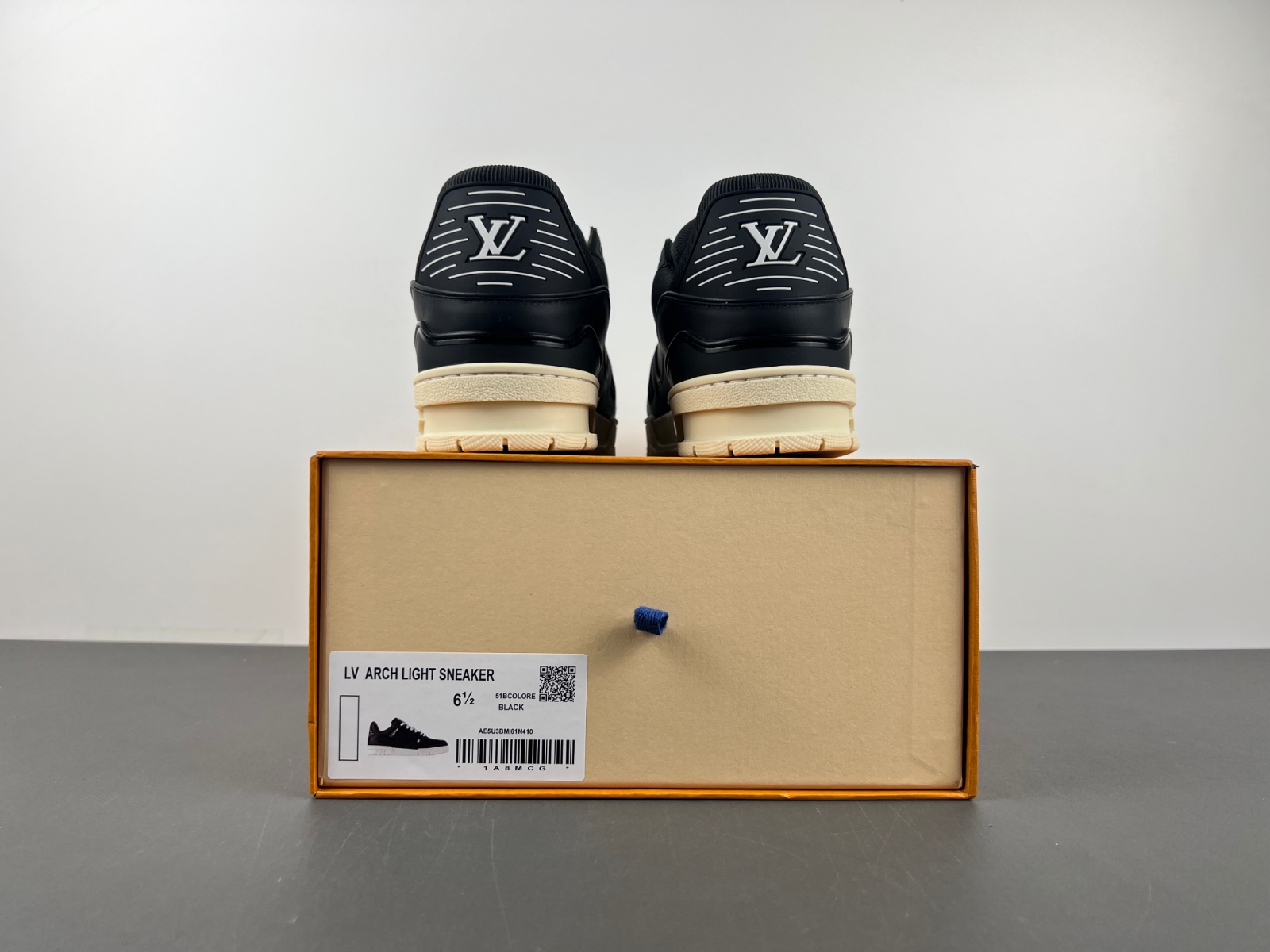 LV Trainer Sneaker