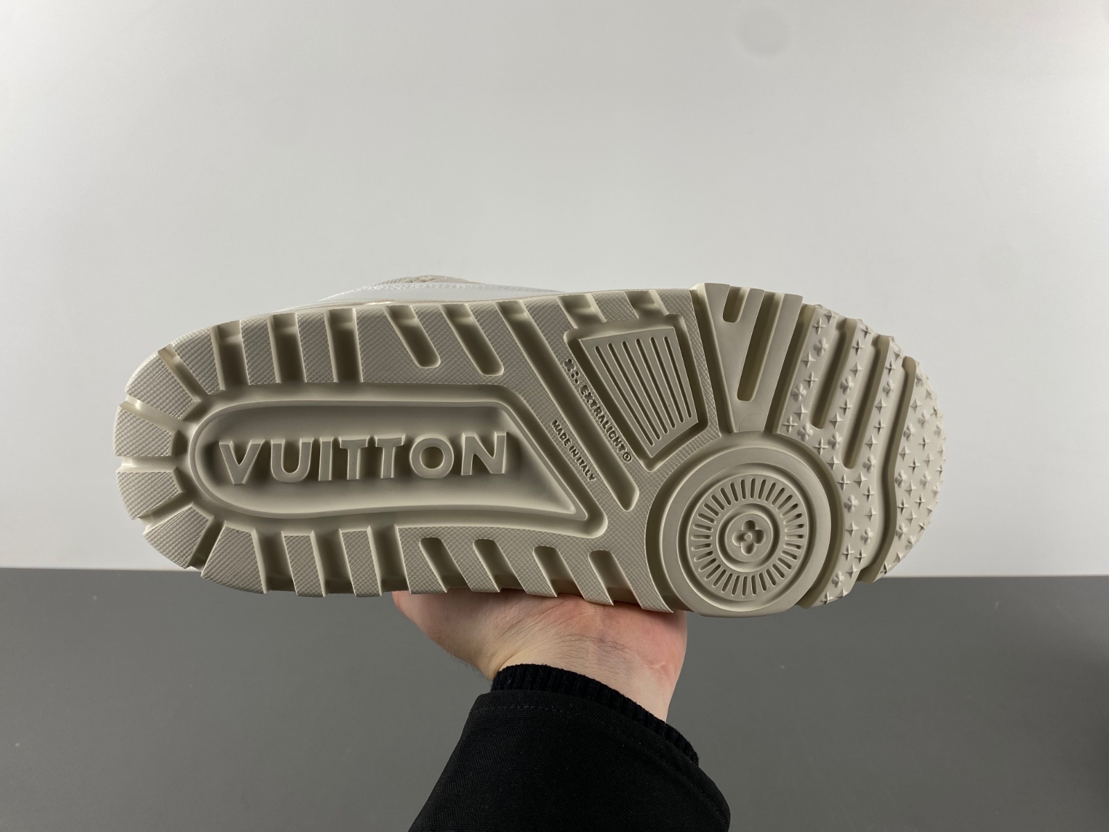 LV Trainer Maxi Sneaker