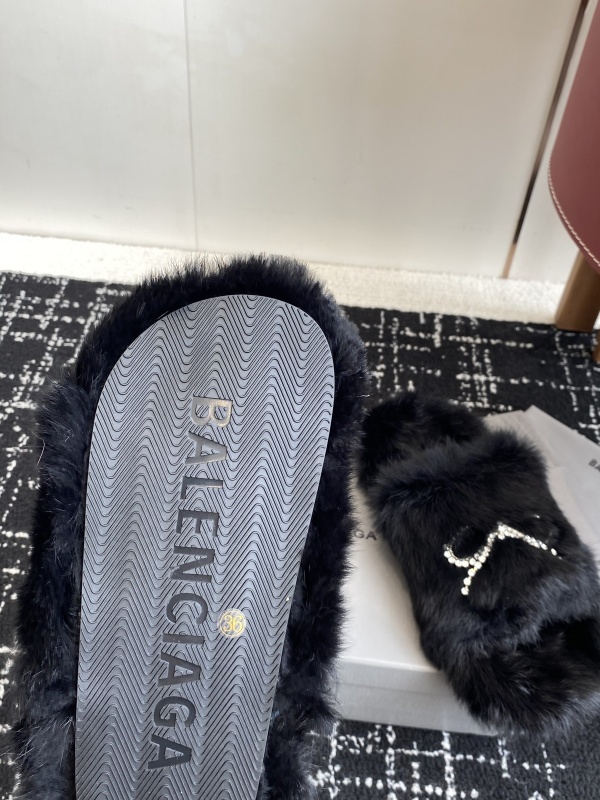 Balenciaga Furry Slide