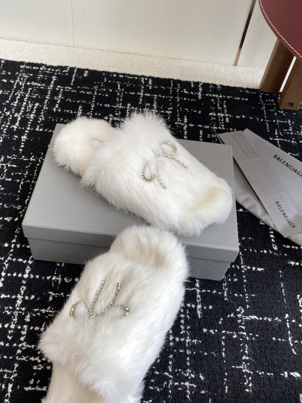 Balenciaga Furry Slide