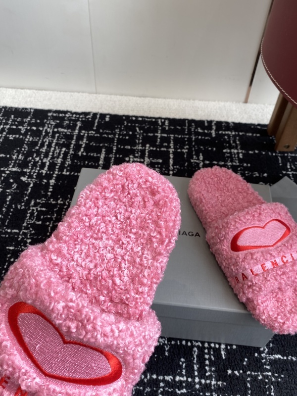 Balenciaga Furry Slide