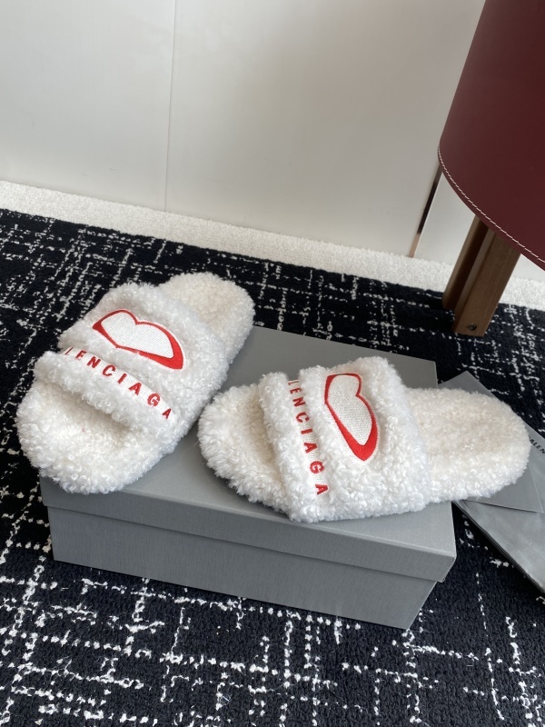 Balenciaga Furry Slide