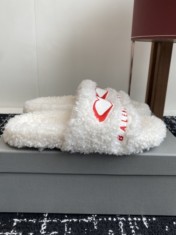 Balenciaga Furry Slide