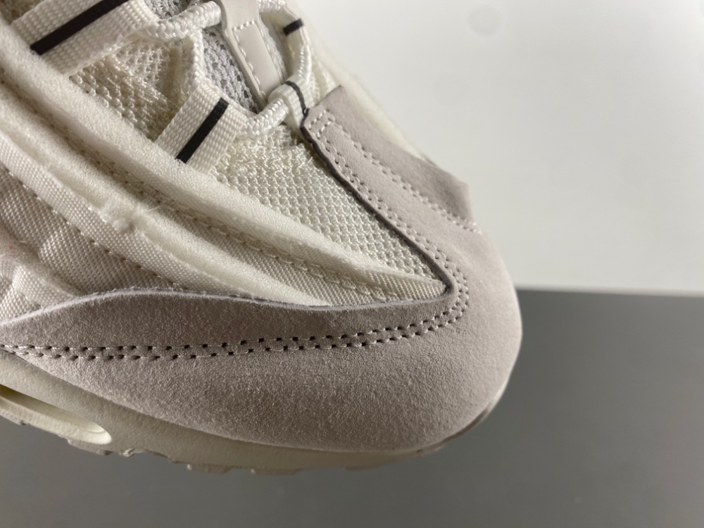 Comme des Garçons x Air Max 95 “White”